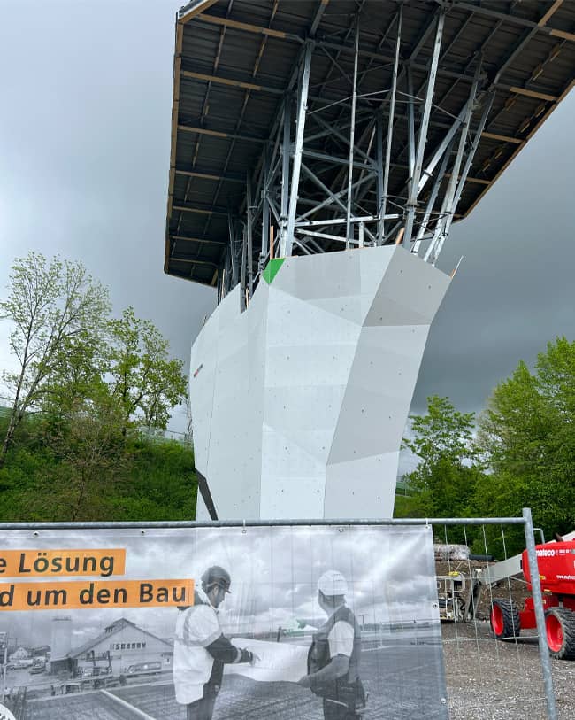 Bauprozess eines Kletterturms der DAV in Wangen durch die Bauplanung und Bauleitung der Dangel Solution.